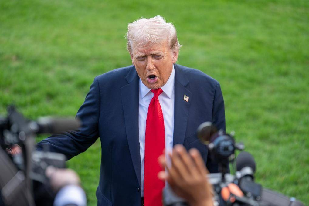 中美在釜山谈完后<strong></p>
<p>zak币虚拟币</strong>,特朗普直接登机火速回国,连晚饭都没顾上吃,主场交给中国?