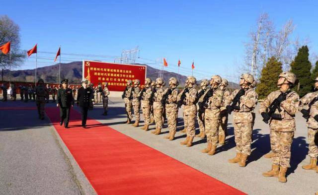 日本死不悔改<strong></p>
<p>台湾</strong>,又威胁出兵台海!关键时刻,日军官直奔解放军基地