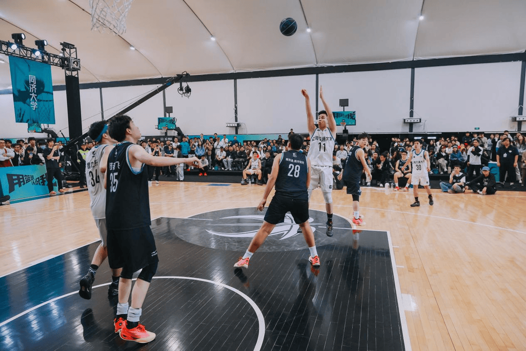 复旦、交大、同济等八大高校集结<strong></p>
<p>台湾</strong>,得物App“新生杯”篮球赛首战上海