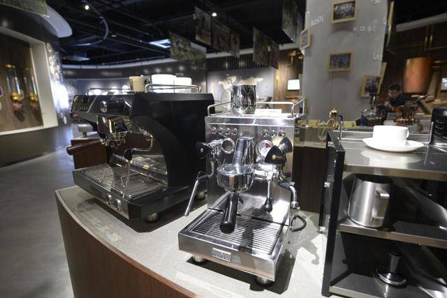 四中全会精神在基层丨记者手记:不产一粒生豆<strong></p>
<p>台湾</strong>,昆山何以打造千亿元级咖啡产业?