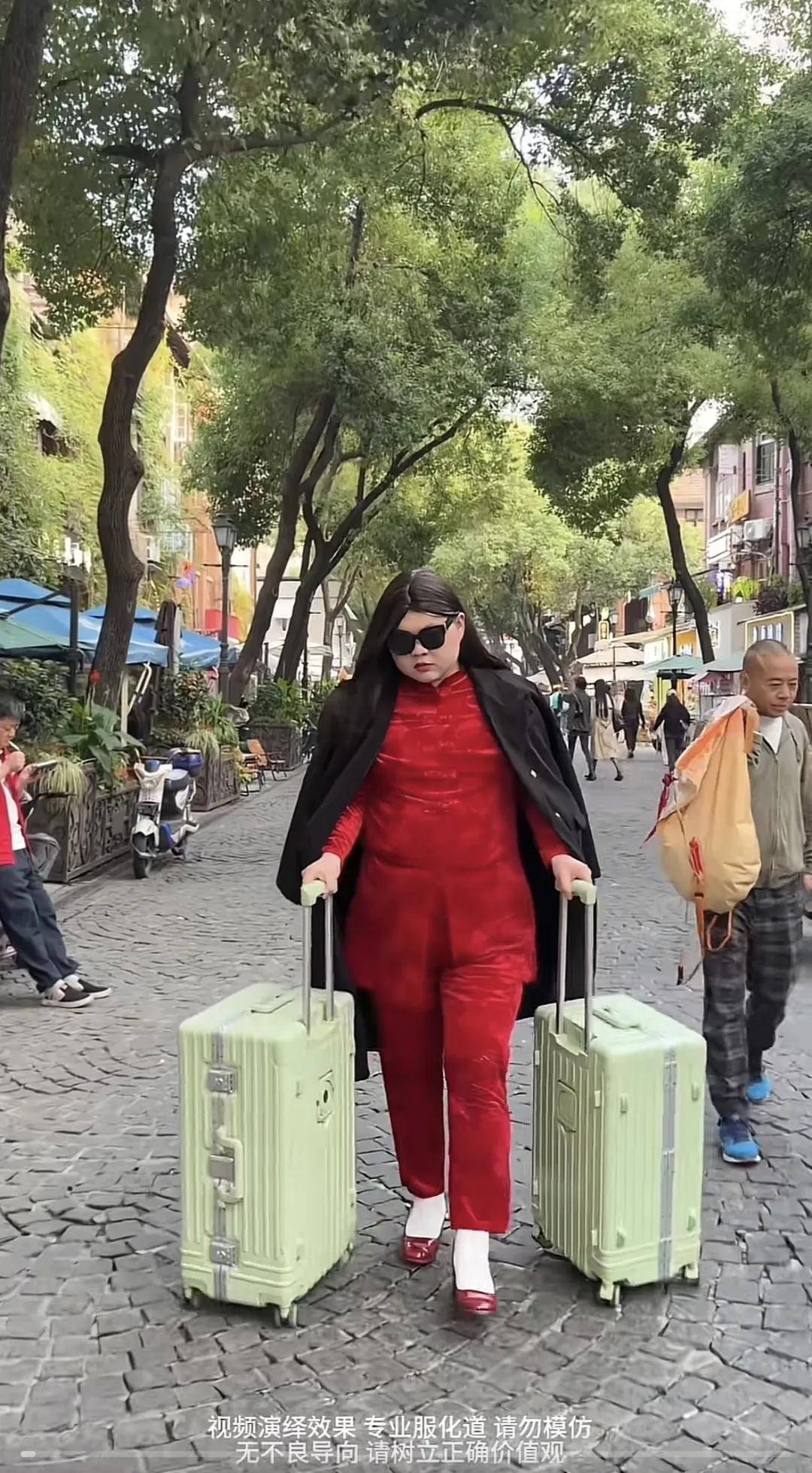 李湘气得翻出了瘦瘦的照片……她年轻时确实是仙女啊<strong></p>
<p>台湾</strong>!