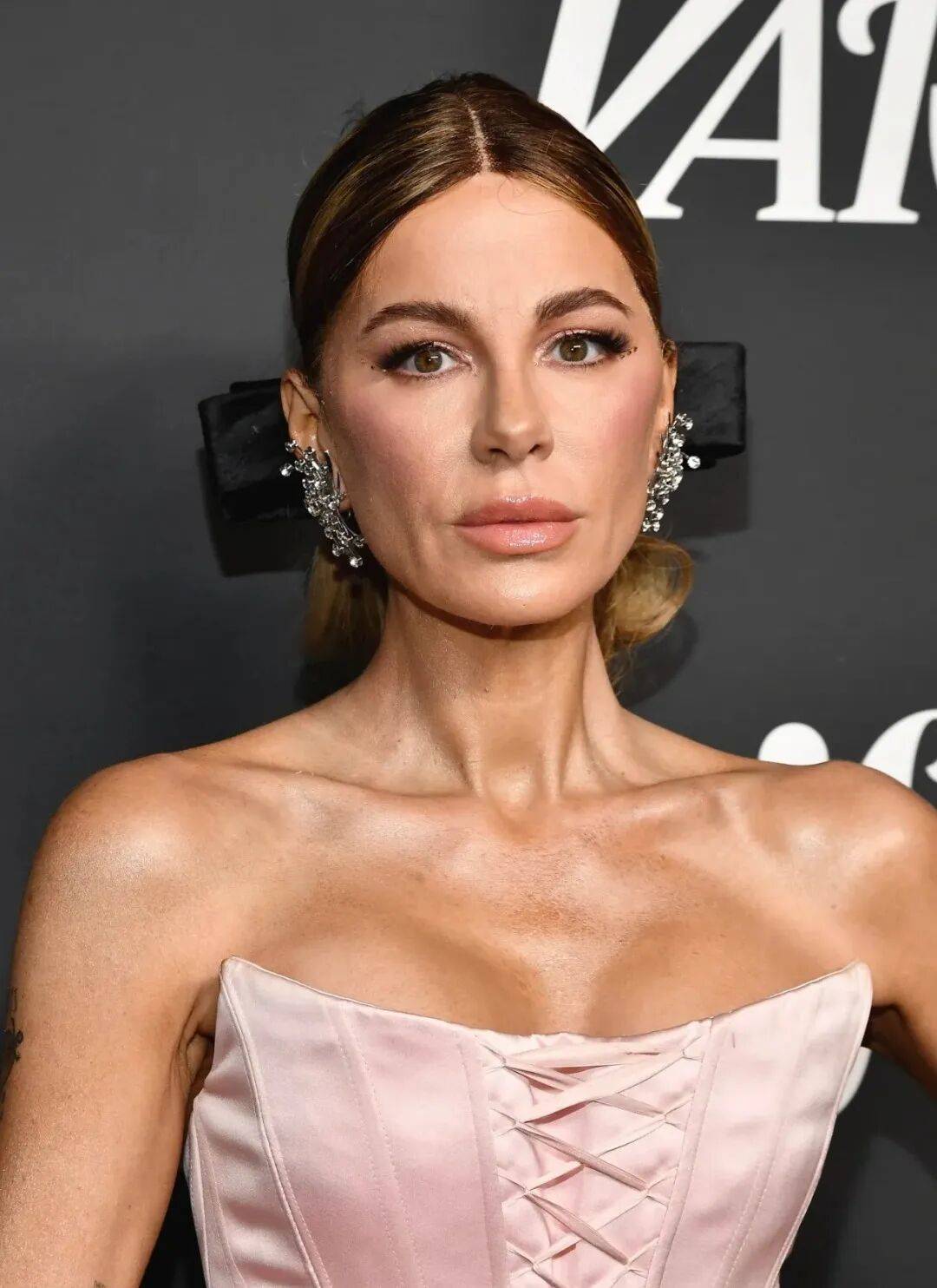 最美吸血鬼如今瘦成骷髅<strong></p>
<p>株洲虚拟币案件</strong>？《珍珠港》女主究竟怎么了？