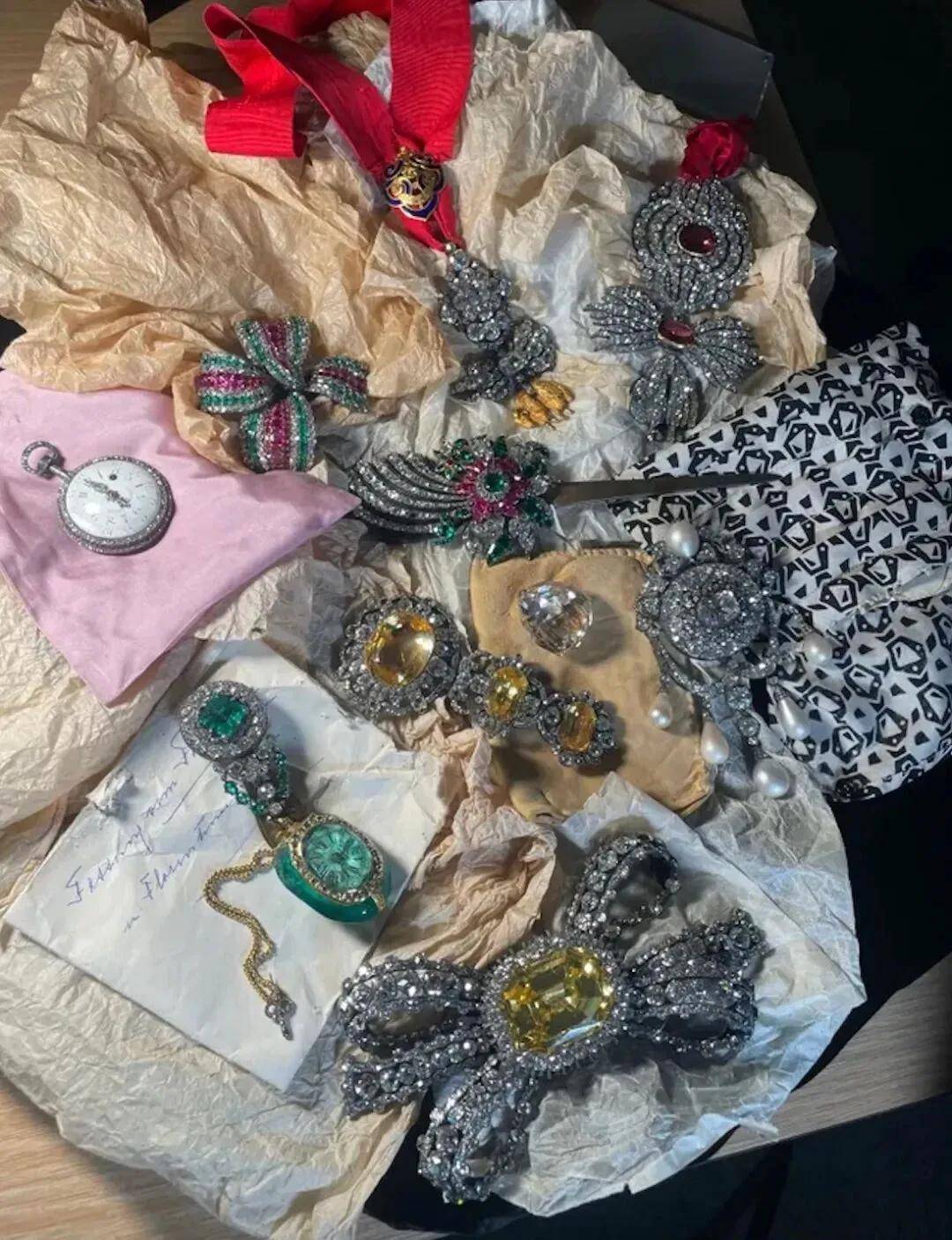 失踪百年的欧洲王室诅咒之钻重现<strong></p>
<p>株洲虚拟币传销</strong>，背后藏着一位忠贞皇后的惊人布局