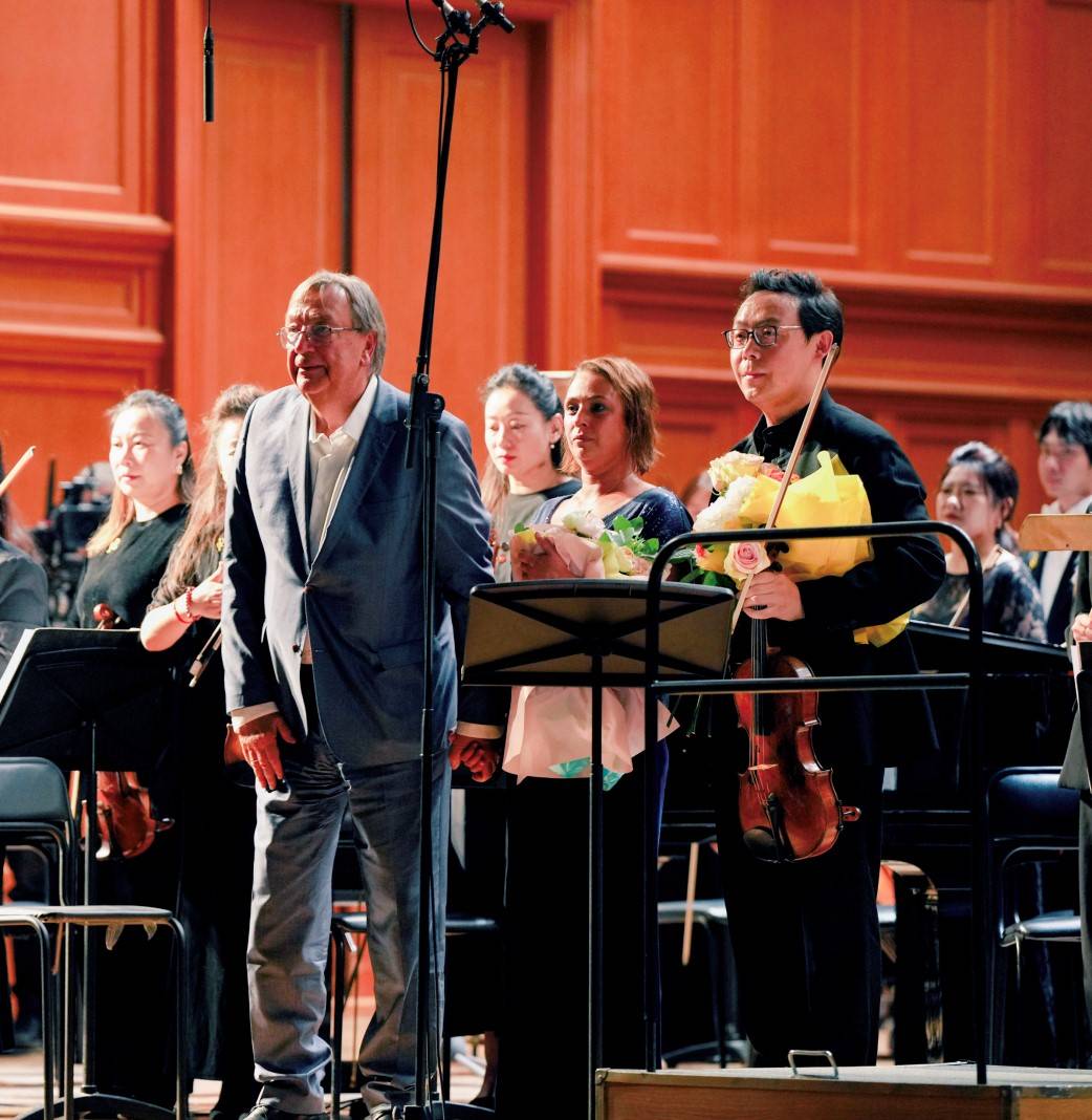 《弦上的浪漫：张铠麟演奏中提琴经典作品选》奏响中提琴的时代交响