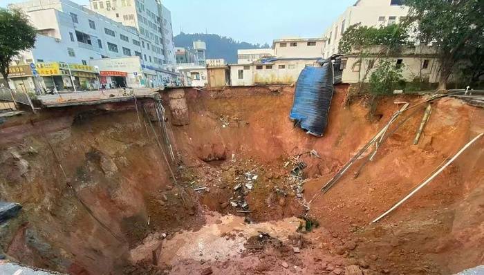 深圳一铁路施工现场地面坍塌致13人遇难<strong></p>
<p>2018年虚拟币牛市转熊市</strong>,事故调查报告公布