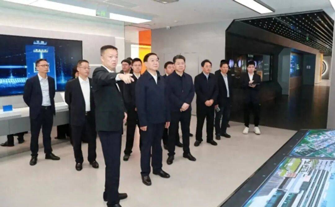 成都市长王凤朝落马幕后：关系紧密的温州商人先期被带走