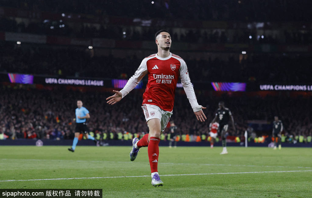 欧冠-诺伊尔失误送空门 阿森纳3-1拜仁5战全胜登顶
