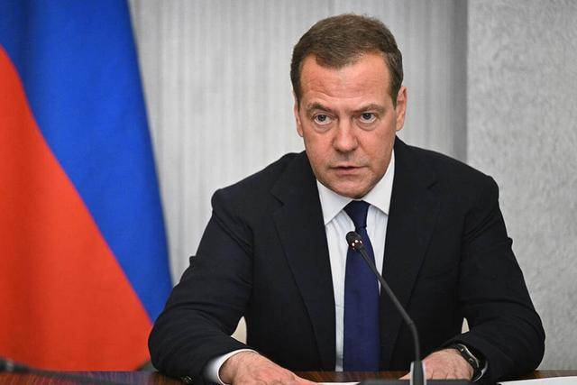 美国想和中俄印日组建C5<strong></p>
<p>虚拟币之间兑换</strong>，梅德韦杰夫：给了欧洲一记响亮的耳光