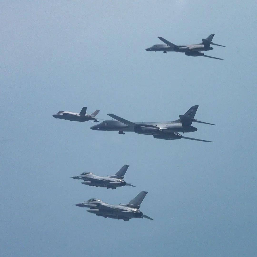 美轰炸机来了<strong></p>
<p>mci虚拟币</strong>，不许中国改变现状？遇上歼16，将重现猎火鸡名场面