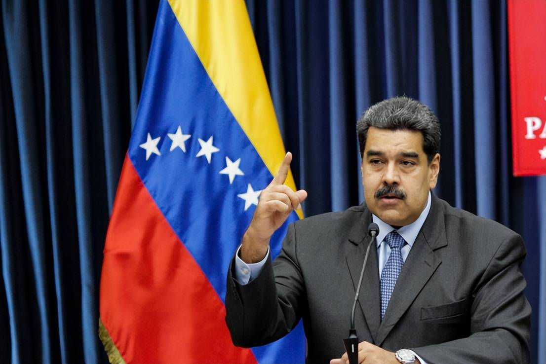 特朗普开战前夕，中俄立规定调，美军四星上将应声交权，1.5万大军“群龙无首”？