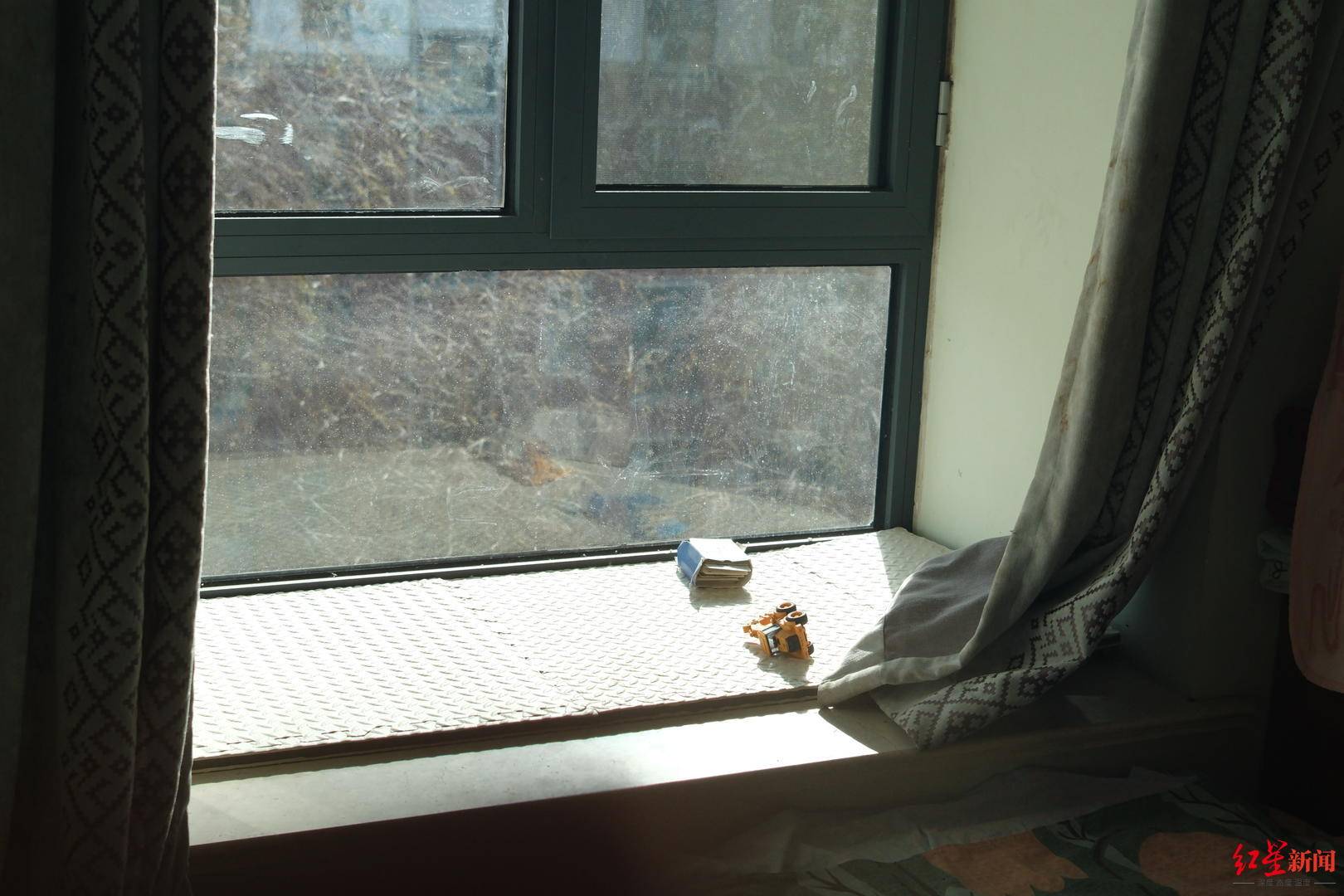 8岁自闭症男童苍山走失后身亡 深陷漩涡的父母:<strong></p>
<p>mci虚拟币</strong>我们全家都在用爱托举这个孩子丨2025未完待续