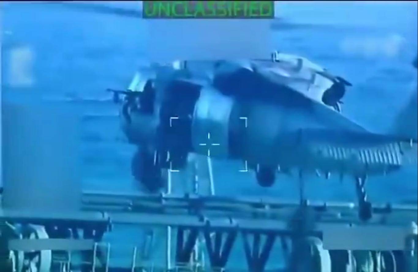 比导弹打击更狠!美军空降油轮<strong></p>
<p>mci虚拟币</strong>,抢110万桶石油,打击中俄古委伊