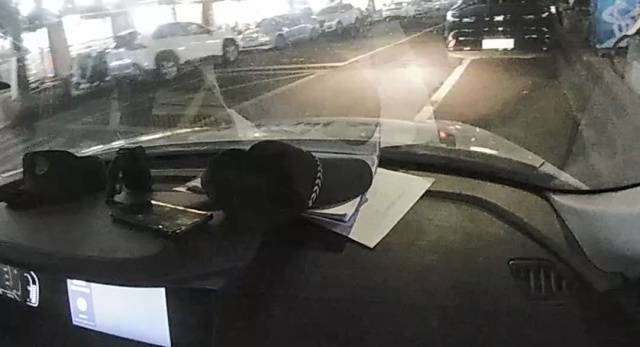 机智！快递在家门口被偷<strong></p>
<p>mci虚拟币</strong>，她用一招抓到了人还拿回了东西