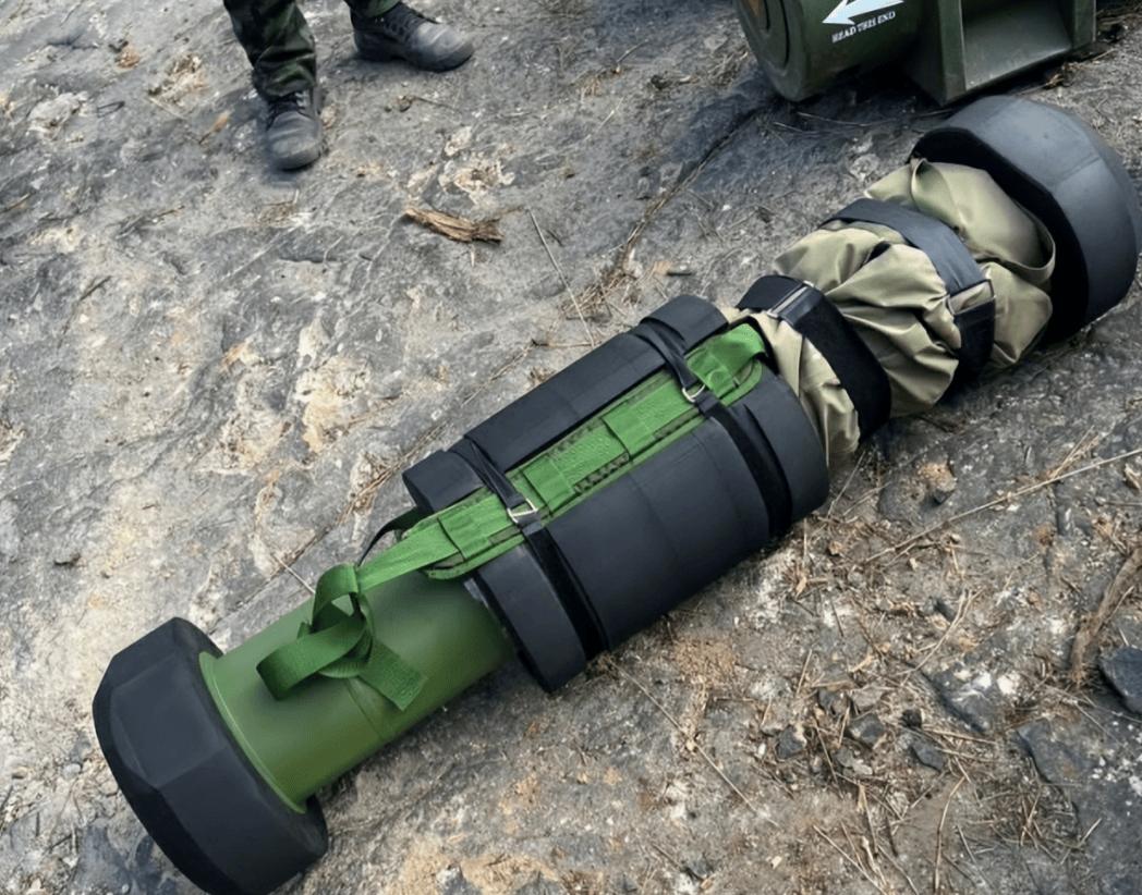 柬军素质堪忧<strong></p>
<p>今日虚拟币暴涨一百倍</strong>,竟把最先进的中国导弹直接抛弃,让泰军捡了大便宜!