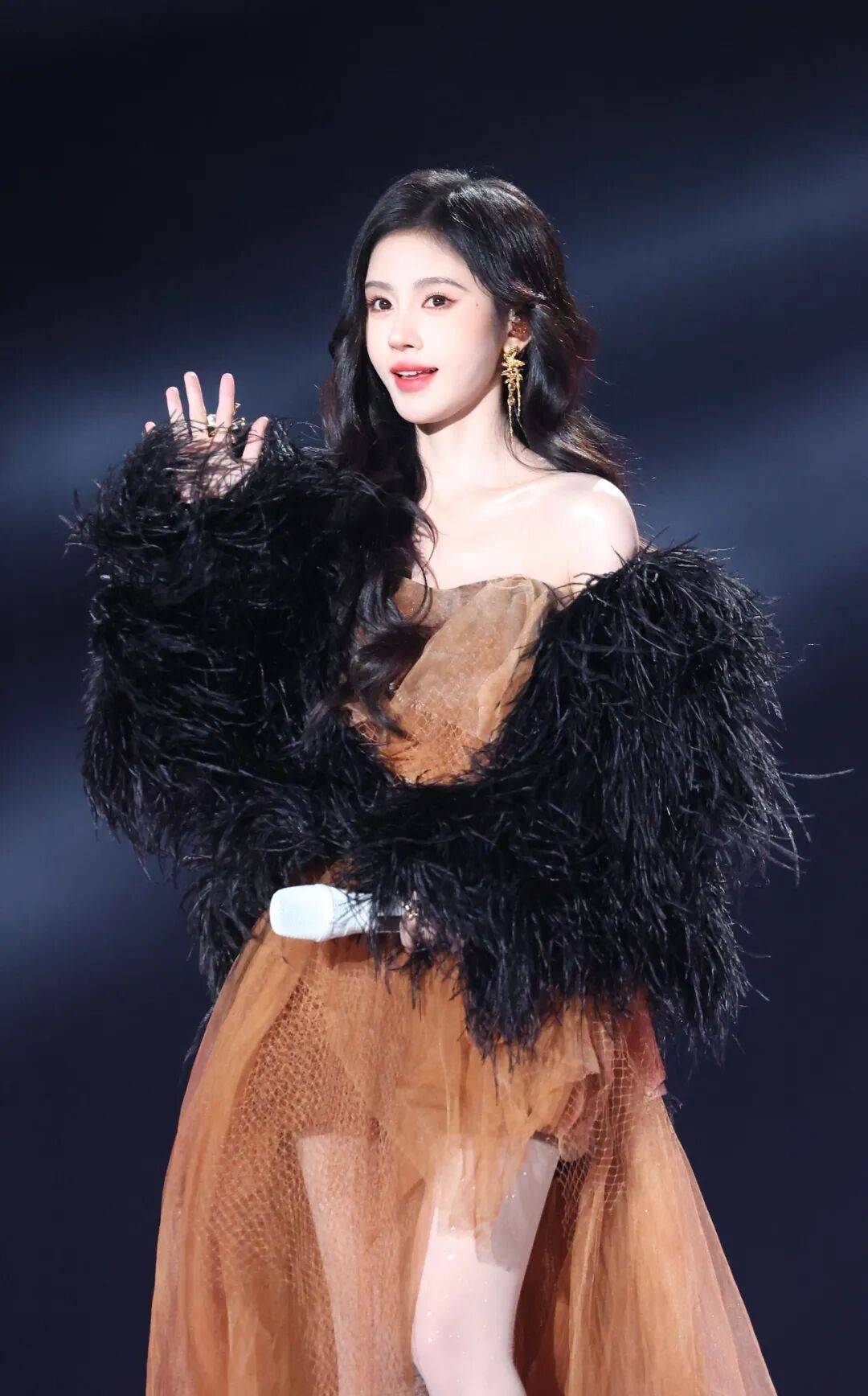 丝芭传媒称鞠婧祎多次编造谎言<strong></p>
<p>虚拟币地址合并检测</strong>，“涉嫌严重经济犯罪”，将择日全网公开实名举报