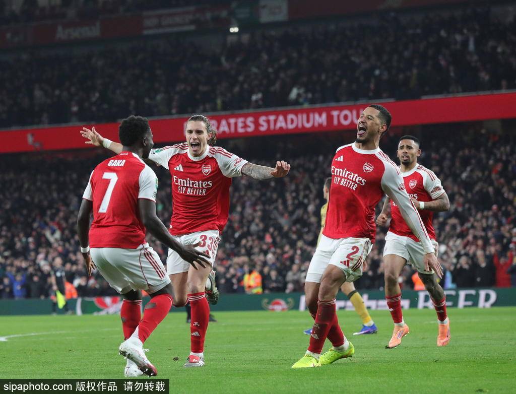 观战台:曼联恶战纽卡+切尔西火拼维拉 曼城冲八连胜