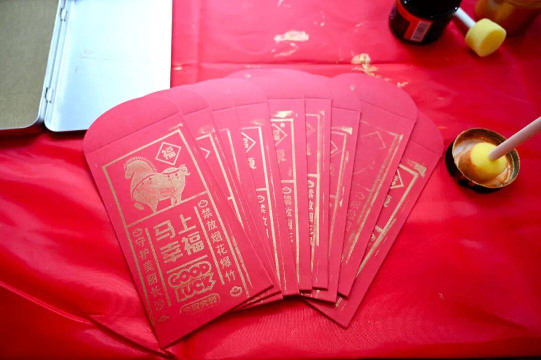 环保市集进社区<strong></p>
<p>虚拟币支撑位压力位怎么划</strong>，美丽长沙青年突击队开福分队领跑烟花禁放新风尚