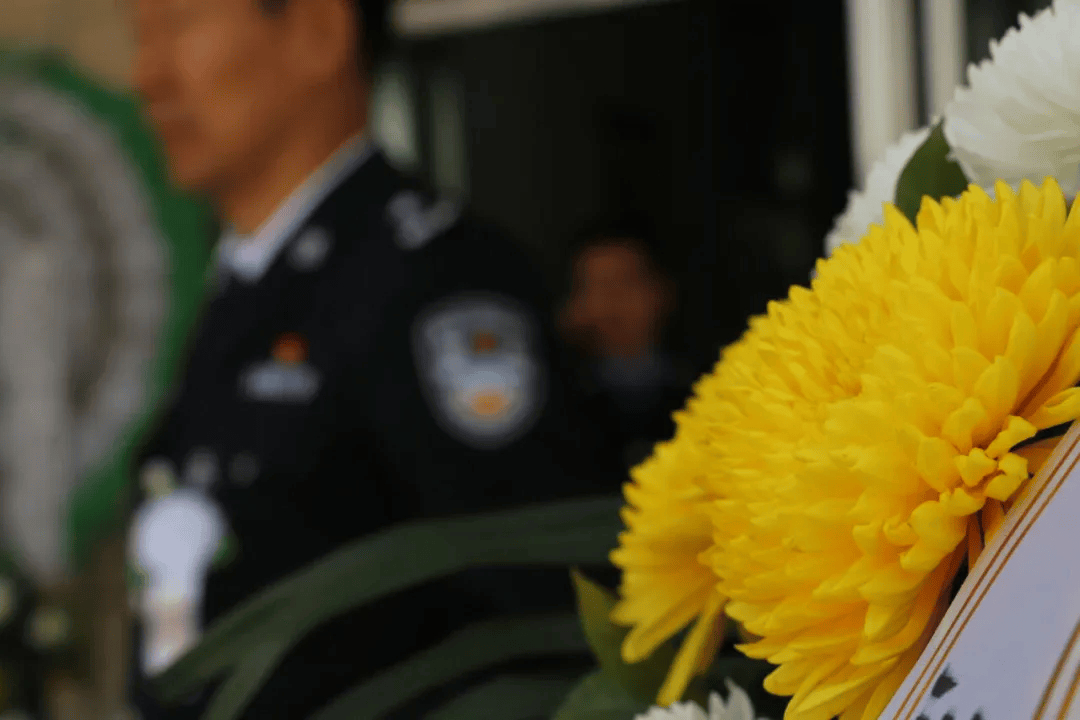 尹宏伟同志值班期间突发疾病不幸逝世<strong></p>
<p>买卖虚拟币算跑分吗</strong>,内蒙古自治区公安厅、通辽市公安局沉痛哀悼